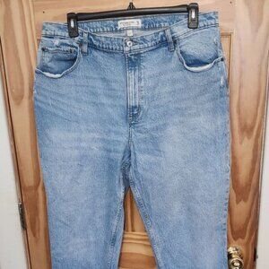 Abercrombie & Fitch The 90's Straight Ultra High Rise Curve Love Jeans